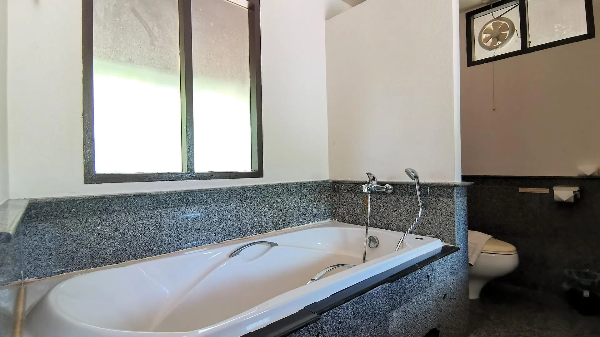 Holiday Villa, Lanta Koh Lanta Resort