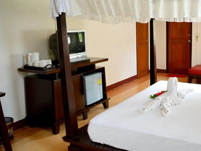 Holiday Villa, Lanta Koh Lanta 3*,